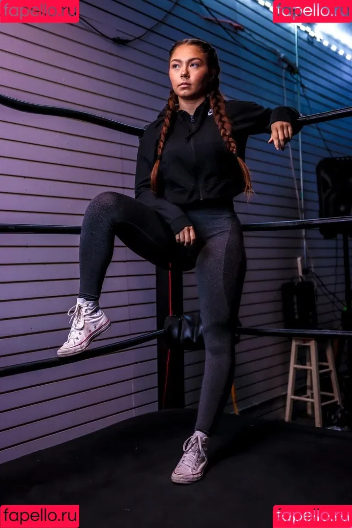 Skye Blue / Skye Dolecki / SkyeBluewrestling / Skyebyee / skye_dolecki / skyeblue_wrestling Onlyfans Photo Gallery 