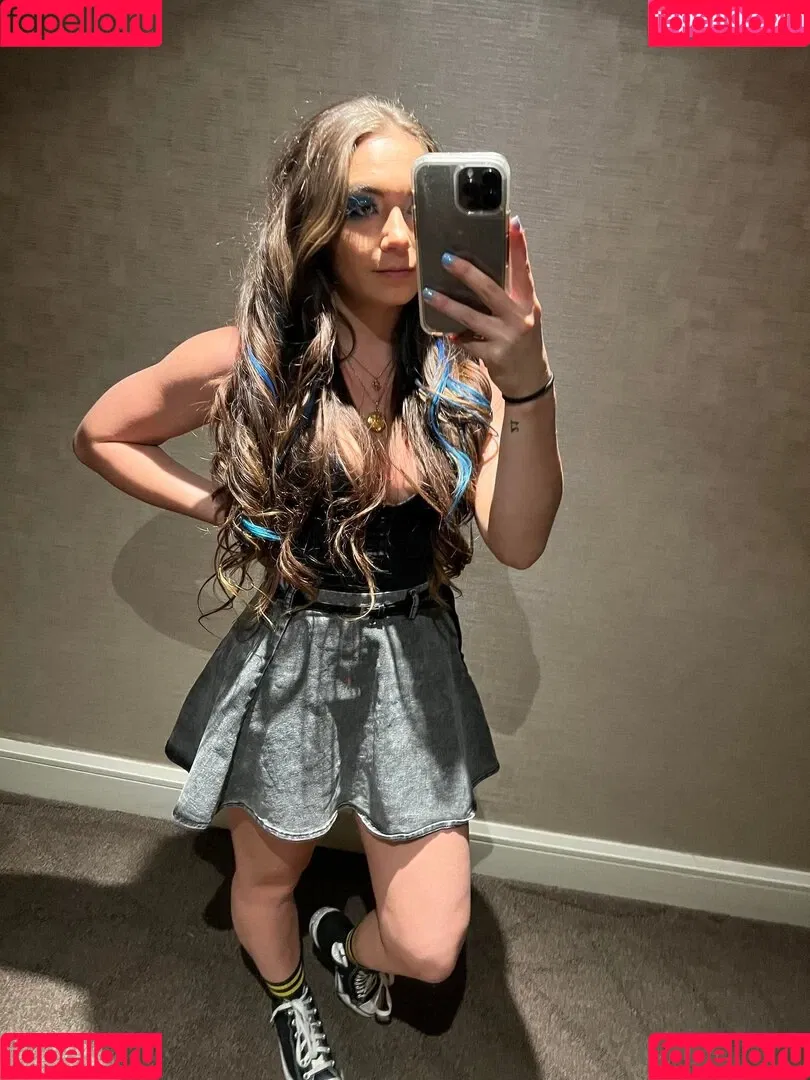 Skye Blue / Skye Dolecki / SkyeBluewrestling / Skyebyee / skye_dolecki / skyeblue_wrestling Onlyfans Photo Gallery 