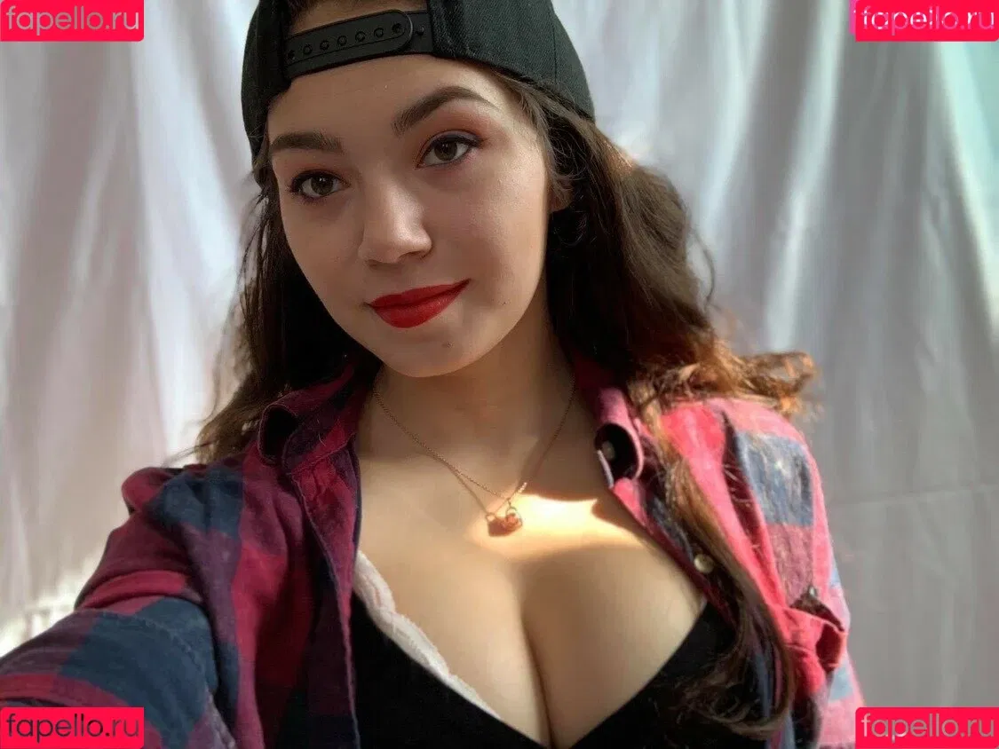 Skye Blue / Skye Dolecki / SkyeBluewrestling / Skyebyee / skye_dolecki / skyeblue_wrestling Onlyfans Photo Gallery 