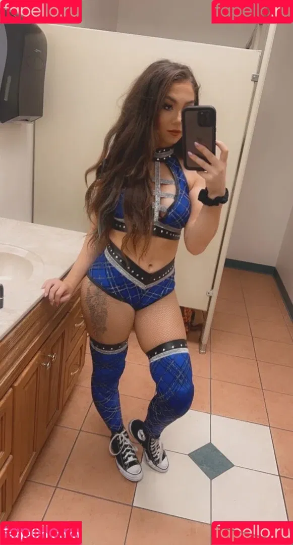 Skye Blue / Skye Dolecki / SkyeBluewrestling / Skyebyee / skye_dolecki / skyeblue_wrestling Onlyfans Photo Gallery 