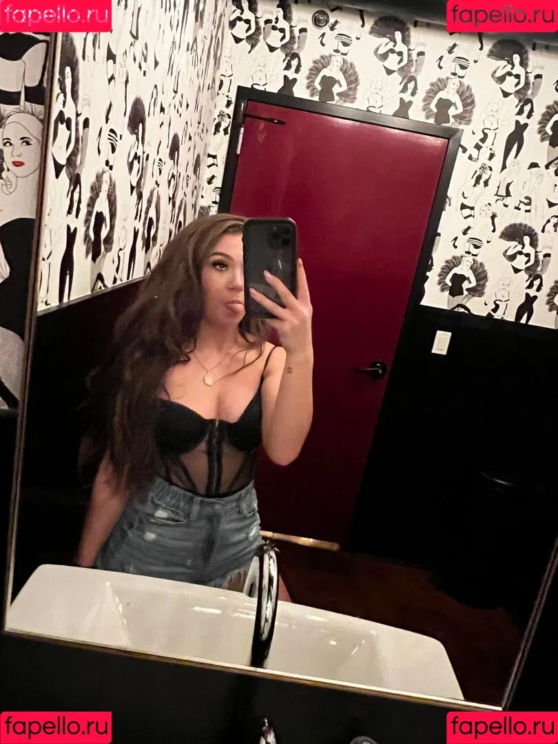 Skye Blue / Skye Dolecki / SkyeBluewrestling / Skyebyee / skye_dolecki / skyeblue_wrestling Onlyfans Photo Gallery 