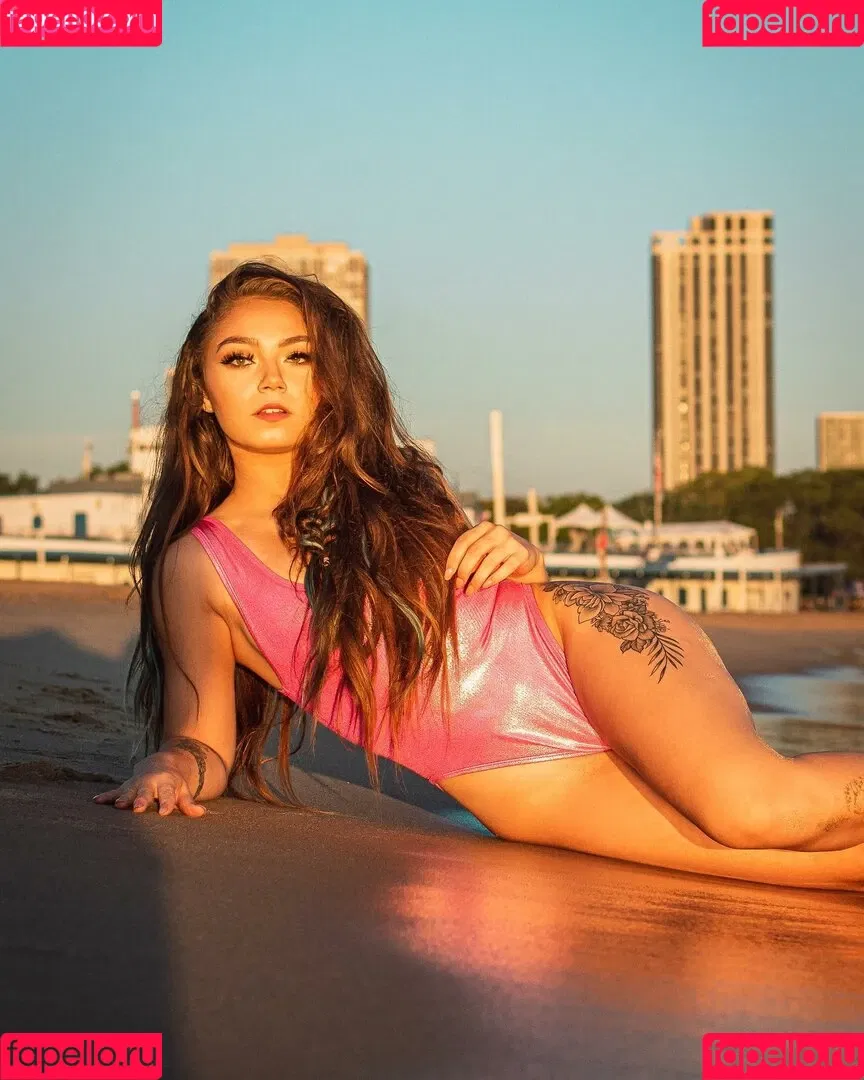 Skye Blue / Skye Dolecki / SkyeBluewrestling / Skyebyee / skye_dolecki / skyeblue_wrestling Onlyfans Photo Gallery 