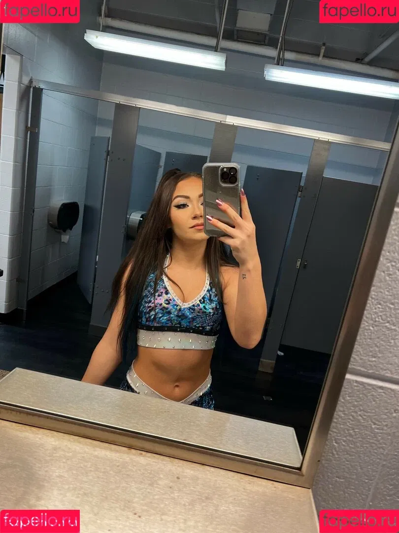 Skye Blue / Skye Dolecki / SkyeBluewrestling / Skyebyee / skye_dolecki / skyeblue_wrestling Onlyfans Photo Gallery 
