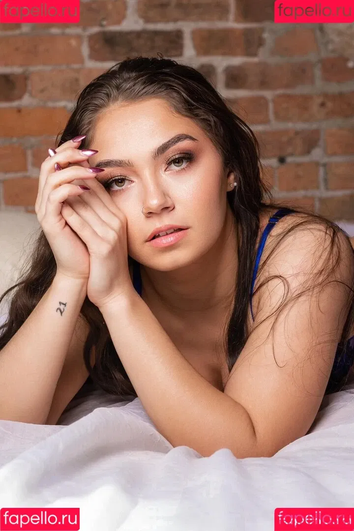 Skye Blue / Skye Dolecki / SkyeBluewrestling / Skyebyee / skye_dolecki / skyeblue_wrestling Onlyfans Photo Gallery 