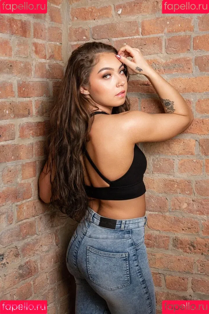 Skye Blue / Skye Dolecki / SkyeBluewrestling / Skyebyee / skye_dolecki / skyeblue_wrestling Onlyfans Photo Gallery 
