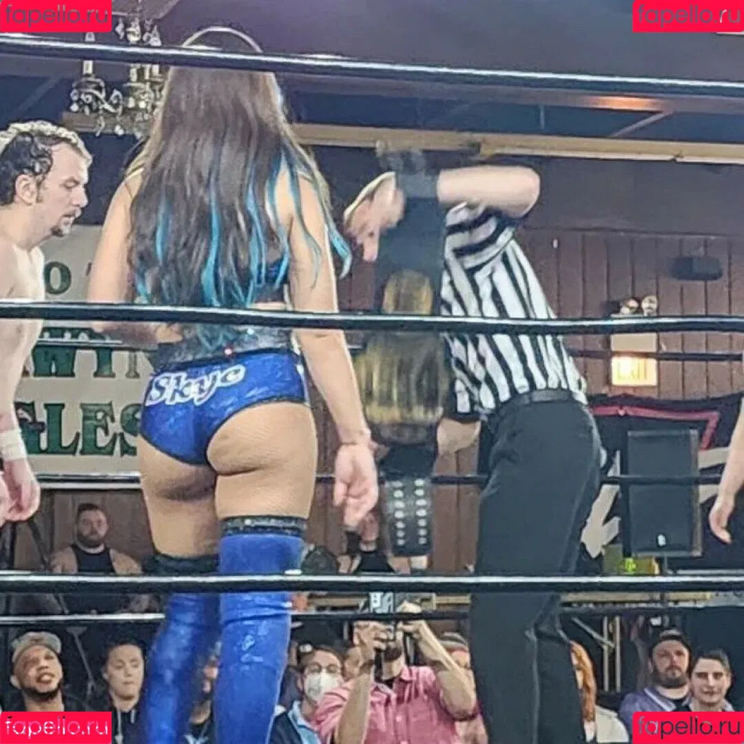 Skye Blue / Skye Dolecki / SkyeBluewrestling / Skyebyee / skye_dolecki / skyeblue_wrestling Onlyfans Photo Gallery 