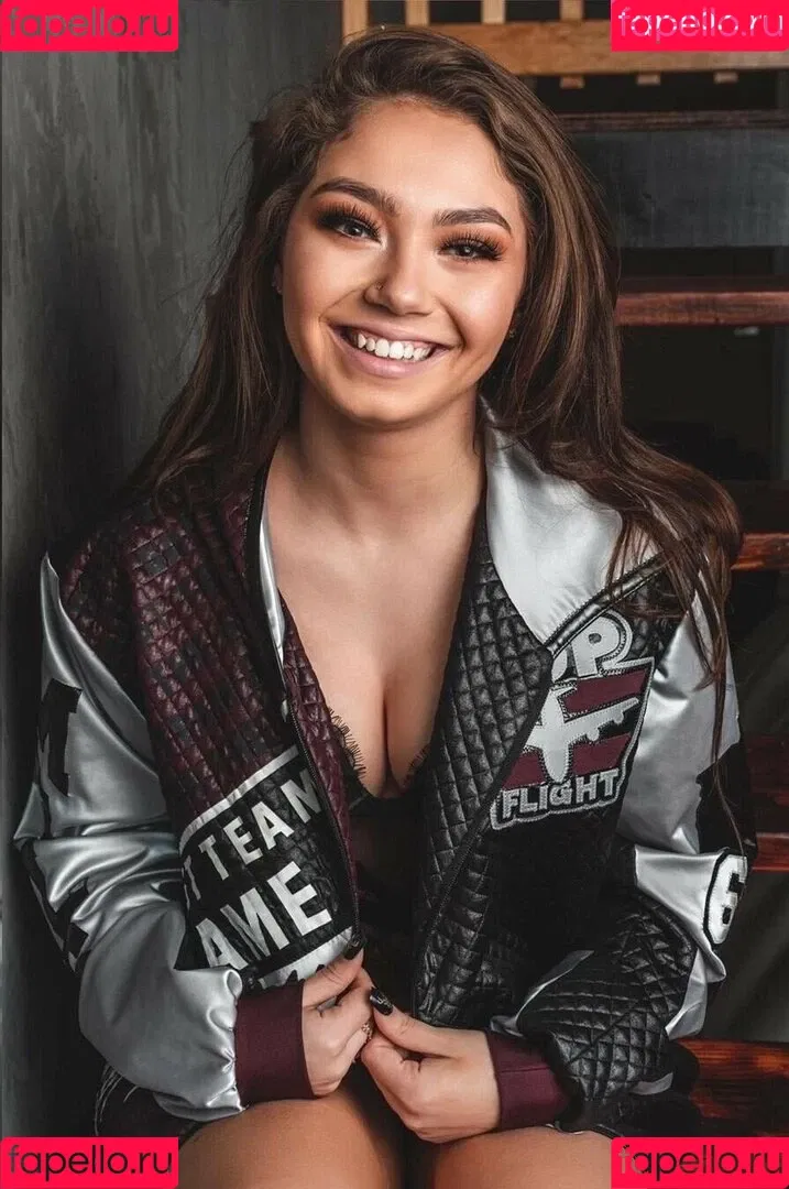 Skye Blue / Skye Dolecki / SkyeBluewrestling / Skyebyee / skye_dolecki / skyeblue_wrestling Onlyfans Photo Gallery 