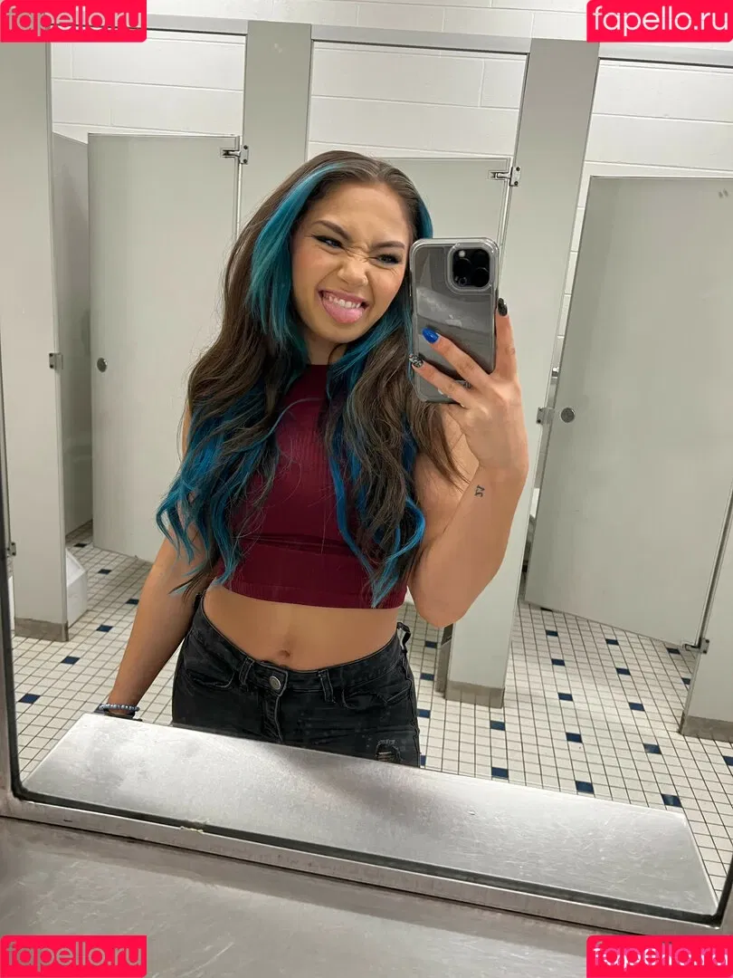 Skye Blue / Skye Dolecki / SkyeBluewrestling / Skyebyee / skye_dolecki / skyeblue_wrestling Onlyfans Photo Gallery 