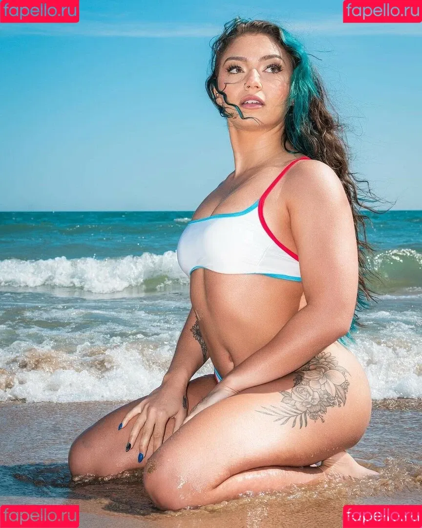 Skye Blue / Skye Dolecki / SkyeBluewrestling / Skyebyee / skye_dolecki / skyeblue_wrestling Onlyfans Photo Gallery 