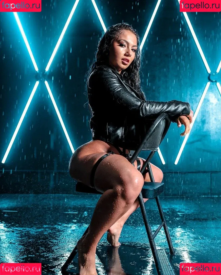 Skye Blue / Skye Dolecki / SkyeBluewrestling / Skyebyee / skye_dolecki / skyeblue_wrestling Onlyfans Photo Gallery 