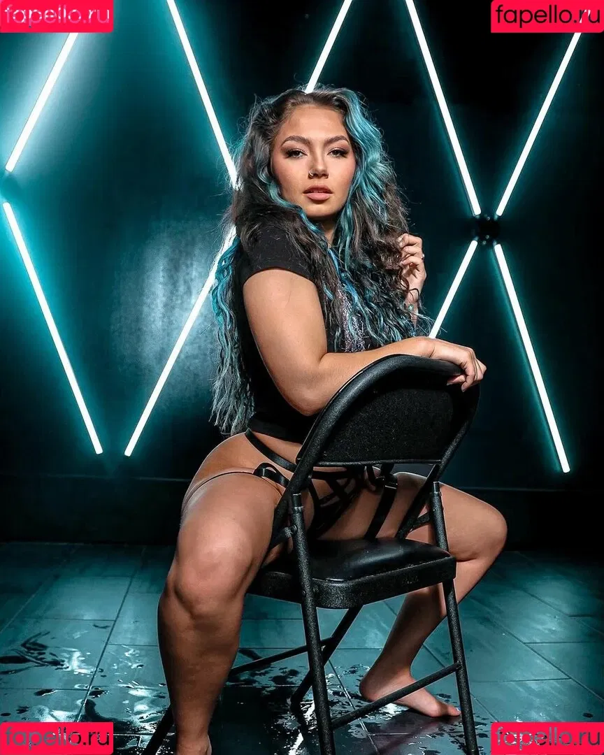 Skye Blue / Skye Dolecki / SkyeBluewrestling / Skyebyee / skye_dolecki / skyeblue_wrestling Onlyfans Photo Gallery 