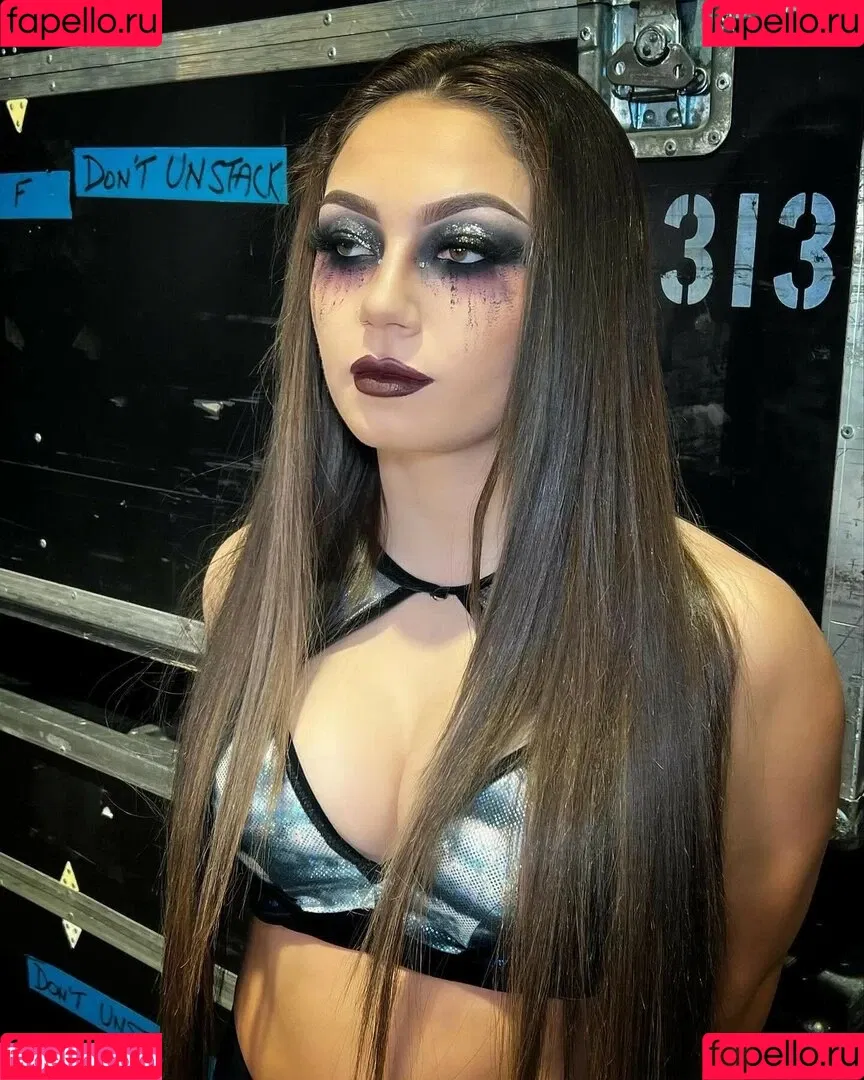 Skye Blue / Skye Dolecki / SkyeBluewrestling / Skyebyee / skye_dolecki / skyeblue_wrestling Onlyfans Photo Gallery 