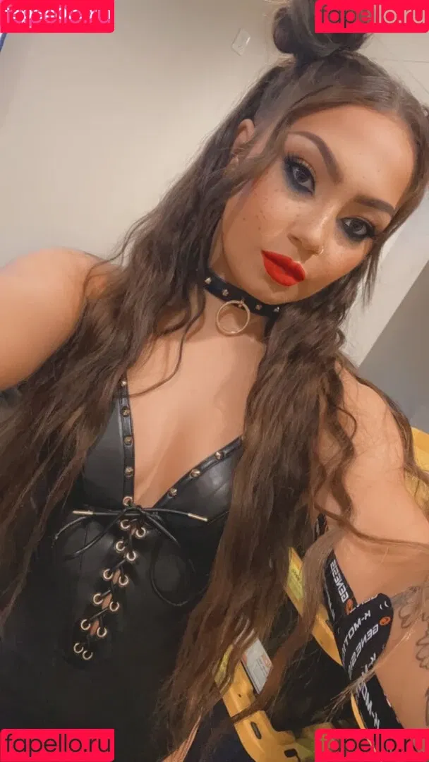Skye Blue / Skye Dolecki / SkyeBluewrestling / Skyebyee / skye_dolecki / skyeblue_wrestling Onlyfans Photo Gallery 