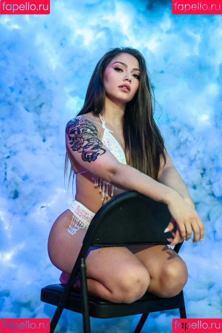 Skye Blue / Skye Dolecki / SkyeBluewrestling / Skyebyee / skye_dolecki / skyeblue_wrestling Onlyfans Photo Gallery 