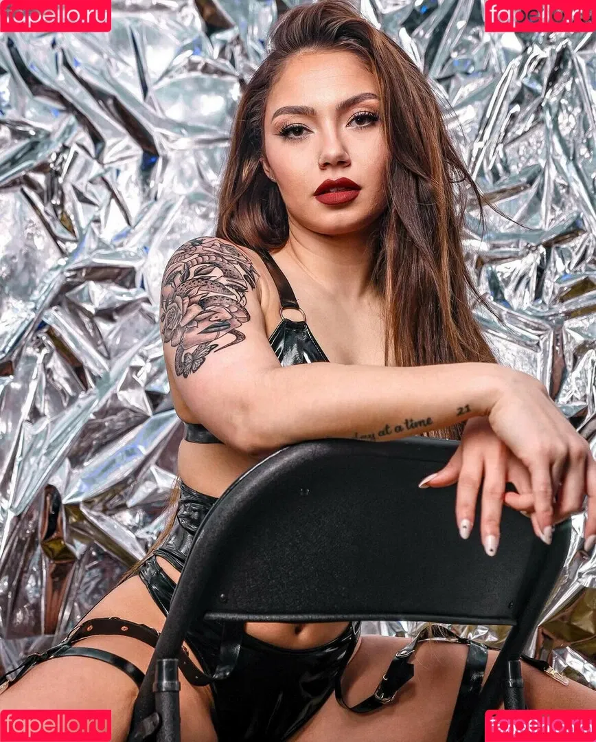 Skye Blue / Skye Dolecki / SkyeBluewrestling / Skyebyee / skye_dolecki / skyeblue_wrestling Onlyfans Photo Gallery 