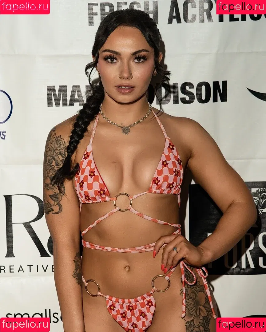 Skye Blue / Skye Dolecki / SkyeBluewrestling / Skyebyee / skye_dolecki / skyeblue_wrestling Onlyfans Photo Gallery 