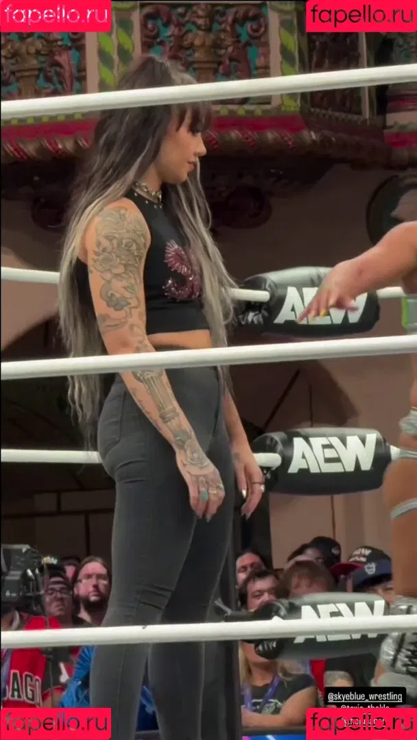 Skye Blue / Skye Dolecki / SkyeBluewrestling / Skyebyee / skye_dolecki / skyeblue_wrestling Onlyfans Photo Gallery 