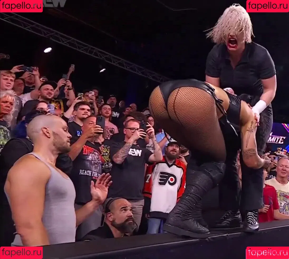 Skye Blue / Skye Dolecki / SkyeBluewrestling / Skyebyee / skye_dolecki / skyeblue_wrestling Onlyfans Photo Gallery 