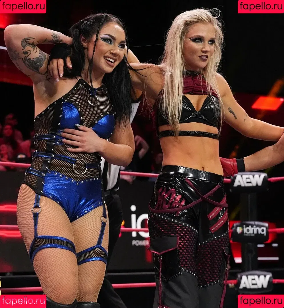 Skye Blue / Skye Dolecki / SkyeBluewrestling / Skyebyee / skye_dolecki / skyeblue_wrestling Onlyfans Photo Gallery 