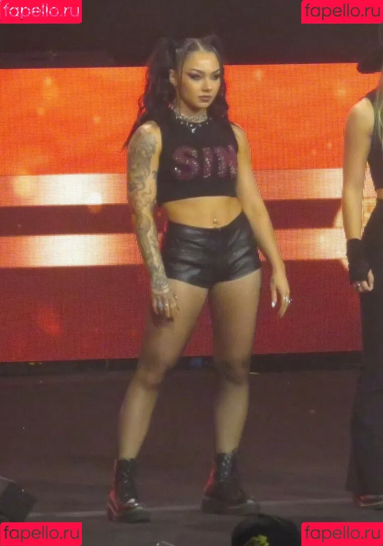 Skye Blue / Skye Dolecki / SkyeBluewrestling / Skyebyee / skye_dolecki / skyeblue_wrestling Onlyfans Photo Gallery 