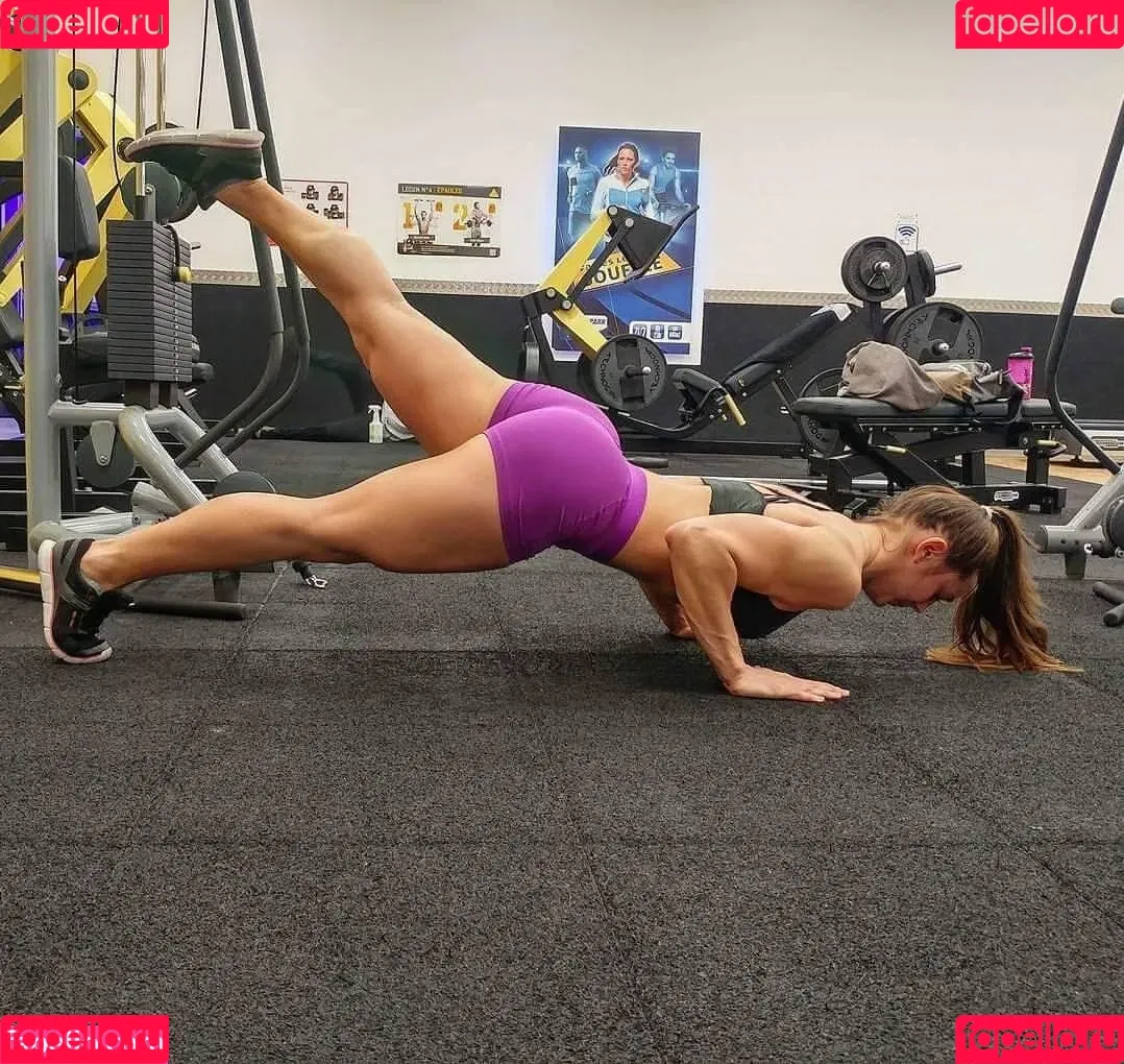 Auxane Micheneau / auxane.micheneau Onlyfans Photo Gallery 