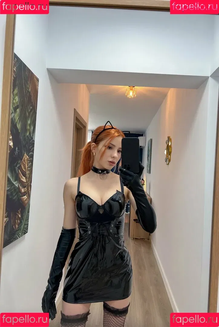 Bee.elina / Elibee / Elina / Elina_bee20 / elinabee Onlyfans Photo Gallery 