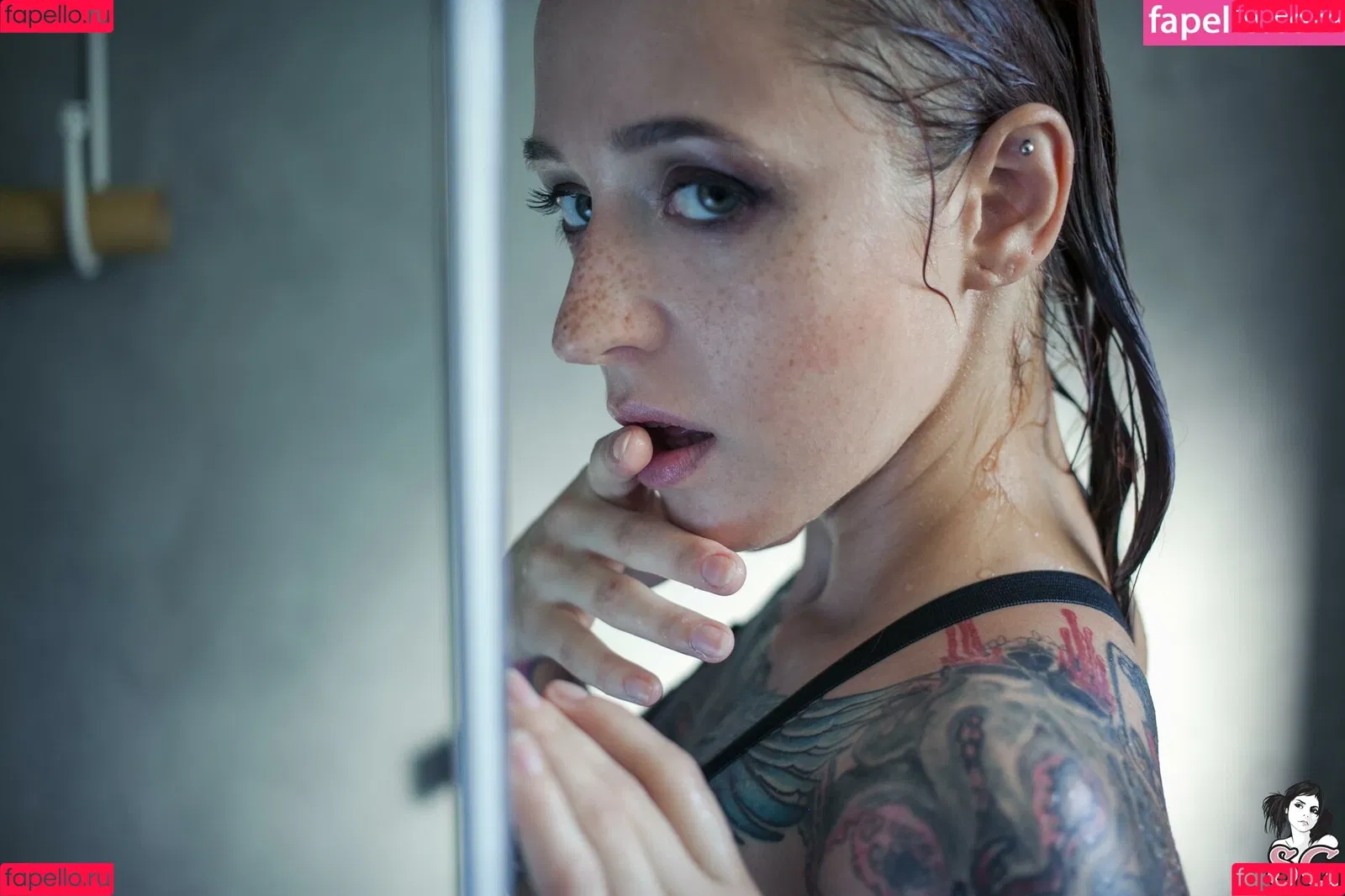 Janesinner / Yanasinner Onlyfans Photo Gallery 