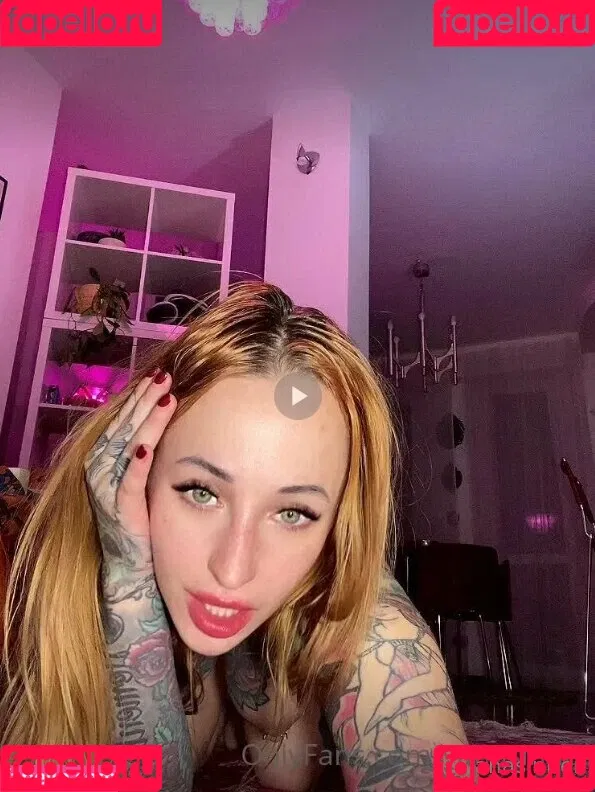 Janesinner / Yanasinner Onlyfans Photo Gallery 