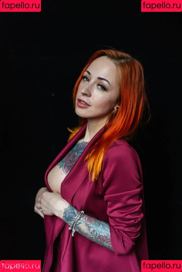 Janesinner / Yanasinner Onlyfans Photo Gallery 