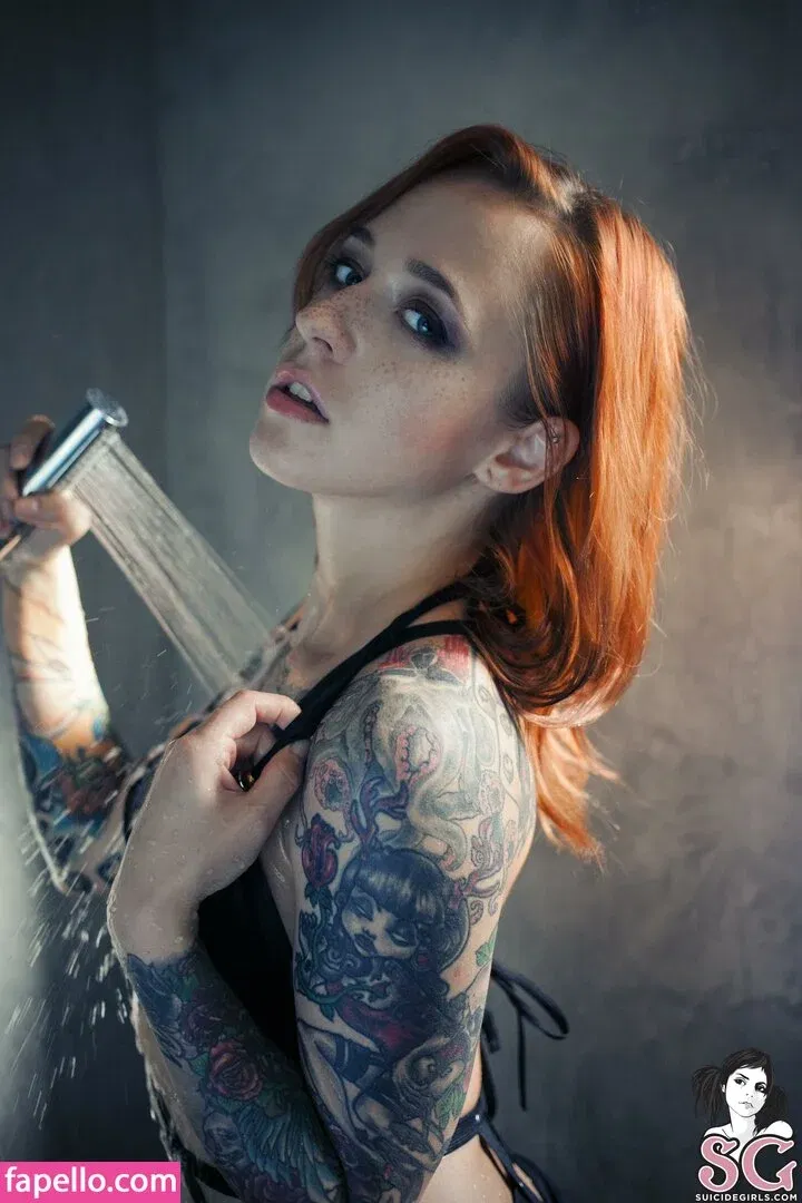 Janesinner / Yanasinner Onlyfans Photo Gallery 