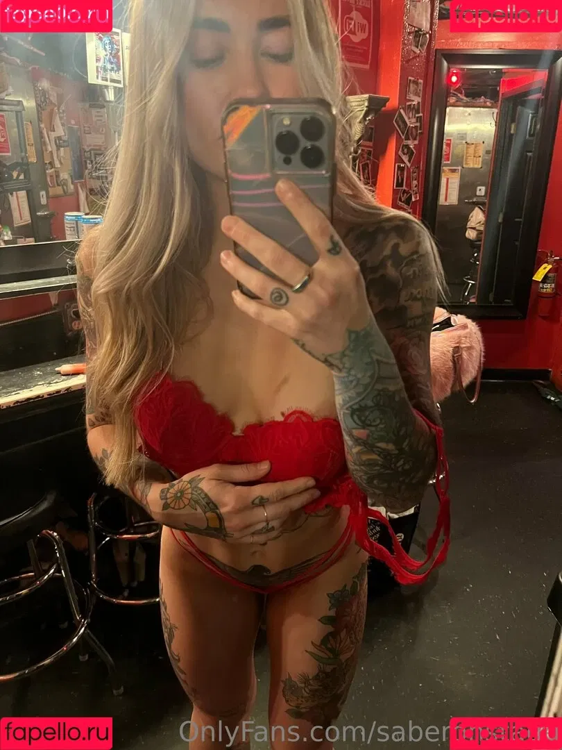 saberonstage / sabertoothicktiger Onlyfans Photo Gallery 
