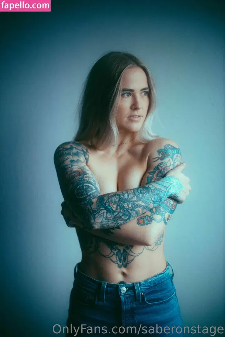 saberonstage / sabertoothicktiger Onlyfans Photo Gallery 