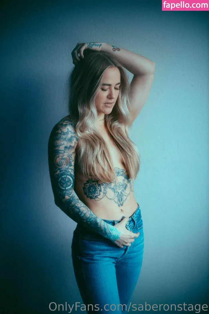 saberonstage / sabertoothicktiger Onlyfans Photo Gallery 