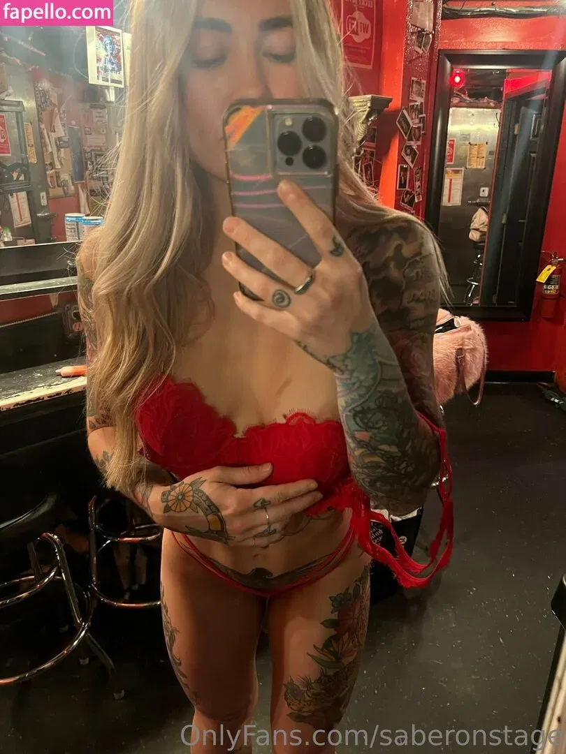 saberonstage / sabertoothicktiger Onlyfans Photo Gallery 