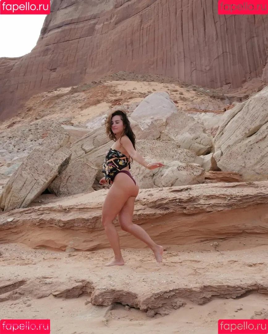 Elena Ora / elenaora Onlyfans Photo Gallery 