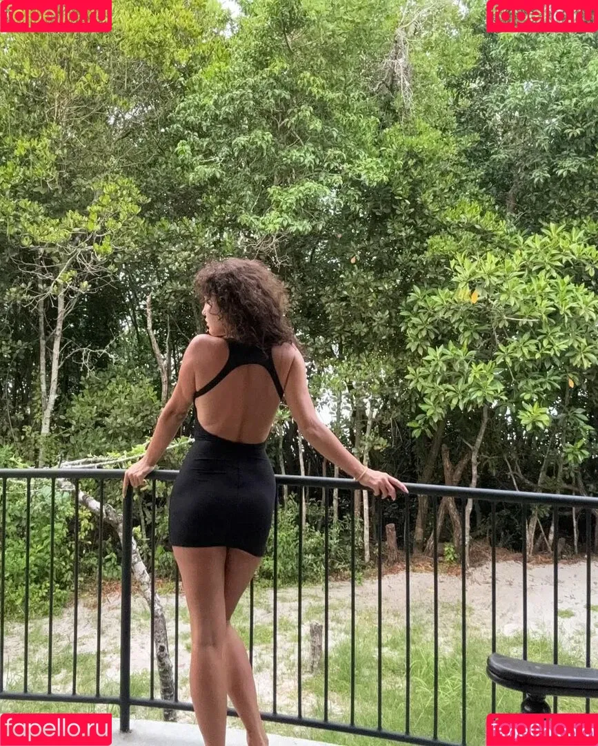 Elena Ora / elenaora Onlyfans Photo Gallery 