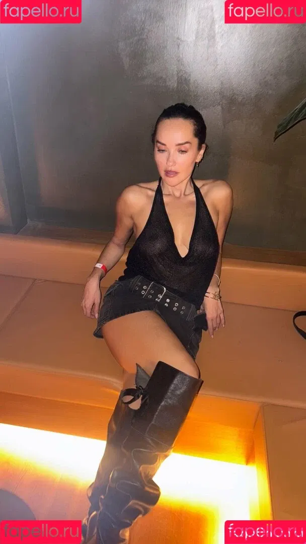 Elena Ora / elenaora Onlyfans Photo Gallery 