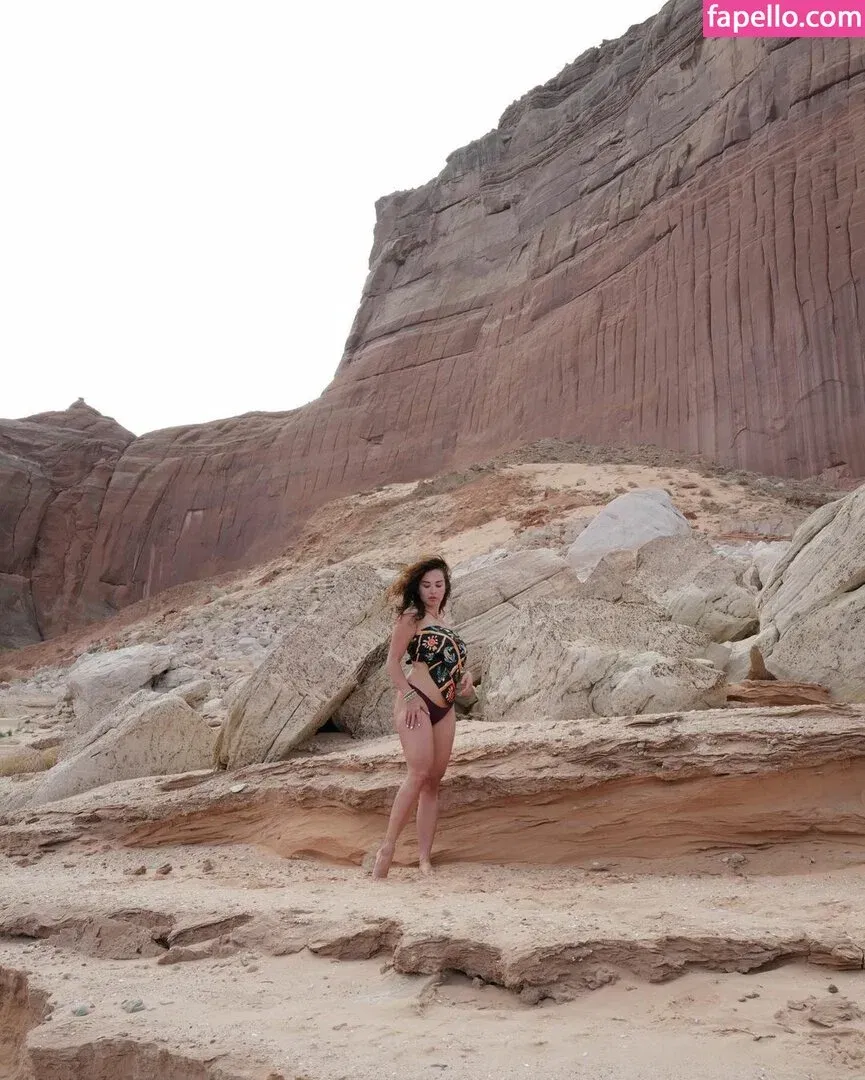 Elena Ora / elenaora Onlyfans Photo Gallery 