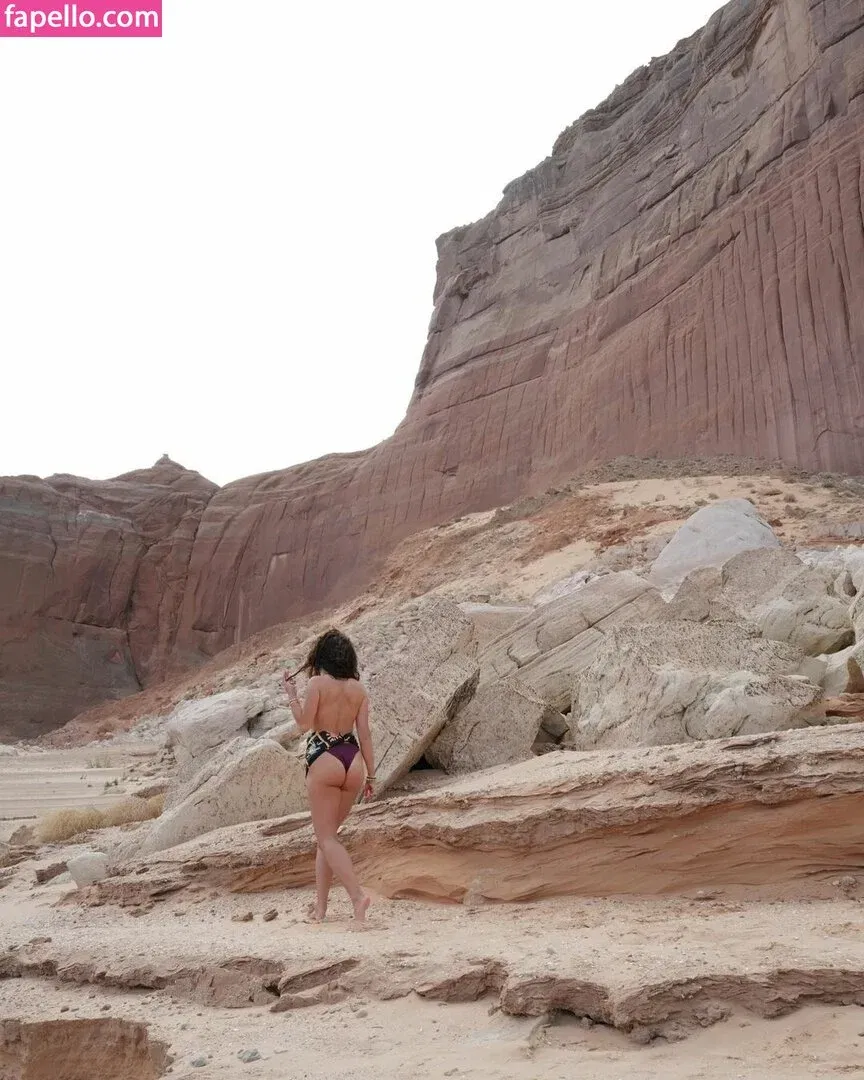 Elena Ora / elenaora Onlyfans Photo Gallery 