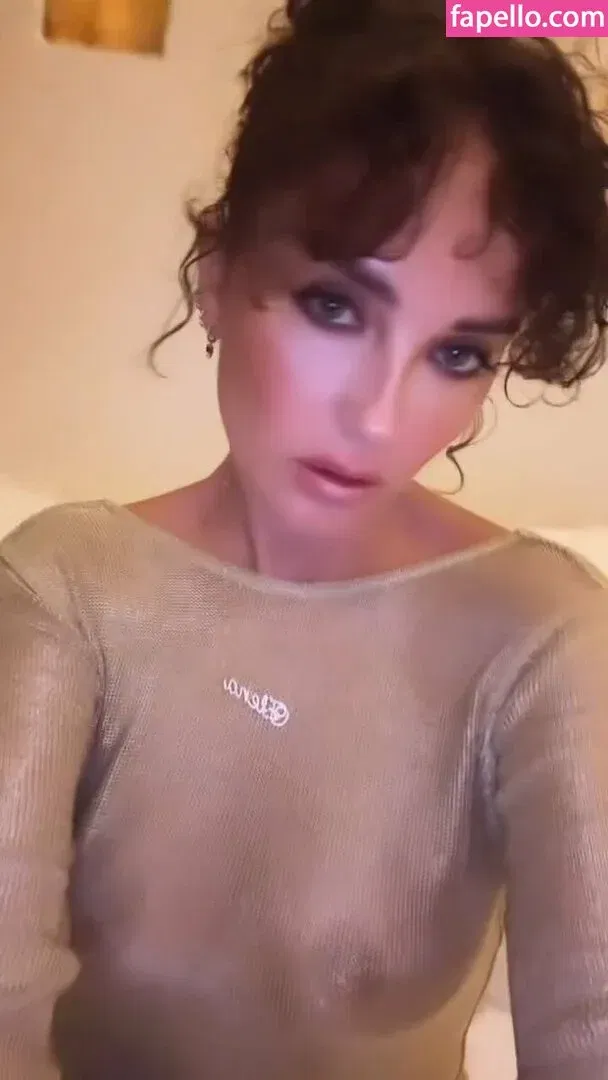 Elena Ora / elenaora Onlyfans Photo Gallery 