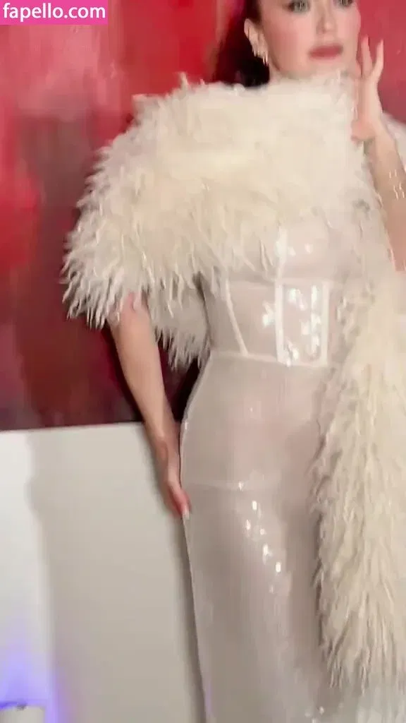 Elena Ora / elenaora Onlyfans Photo Gallery 