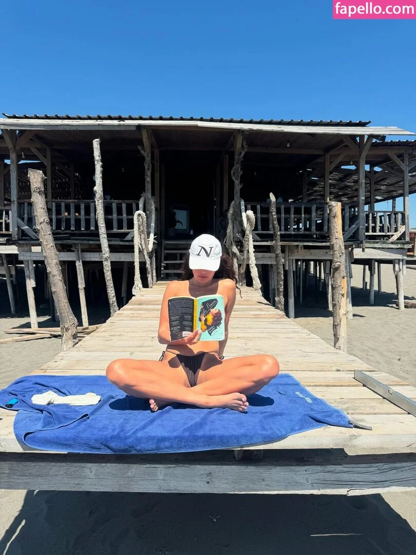 Elena Ora / elenaora Onlyfans Photo Gallery 