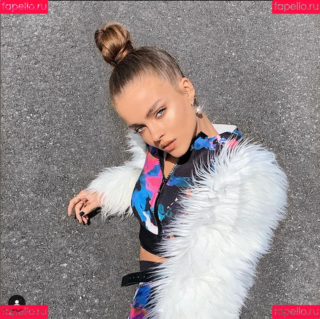 Anna Zak / annazak12 Onlyfans Photo Gallery 