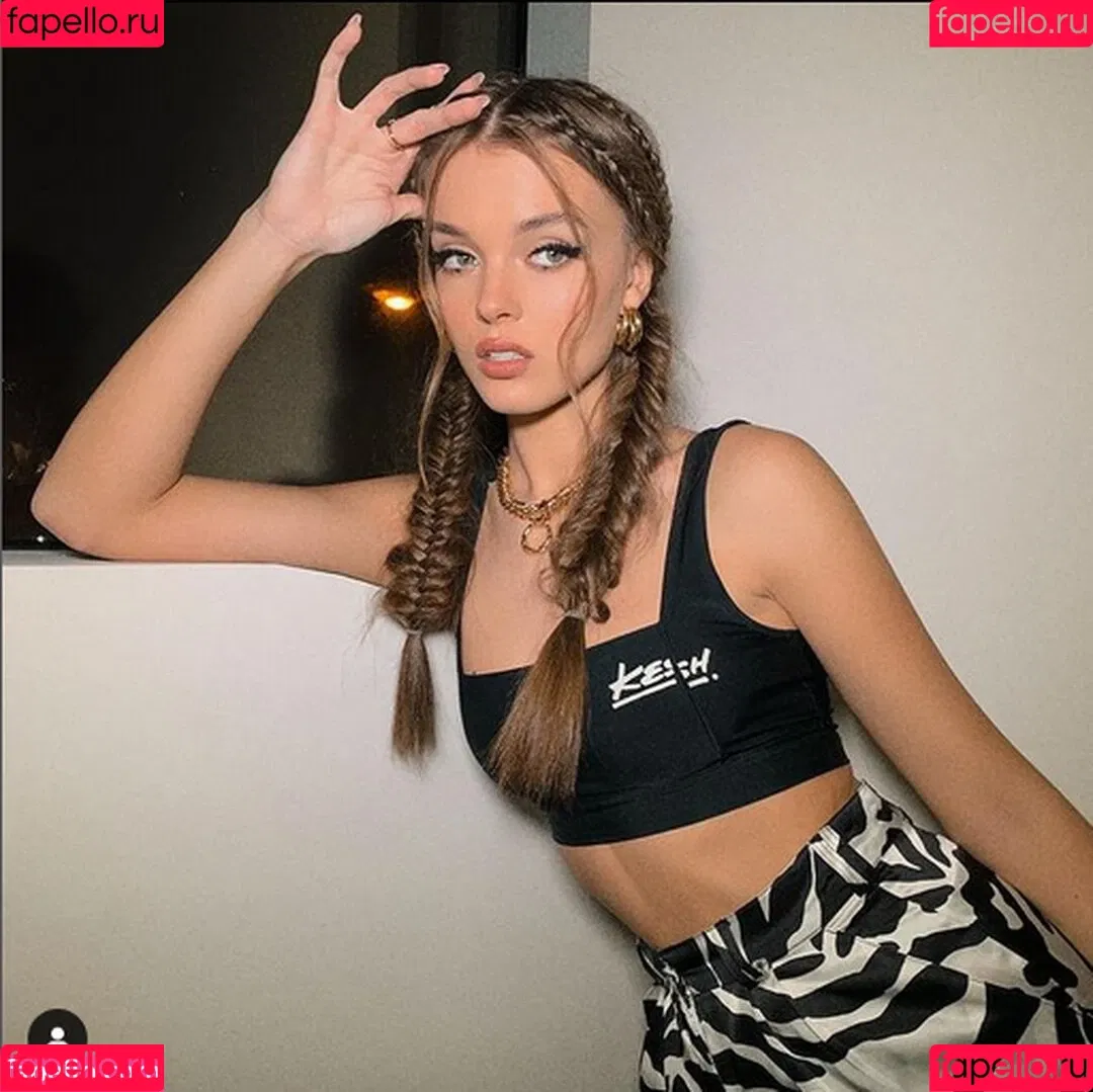 Anna Zak / annazak12 Onlyfans Photo Gallery 