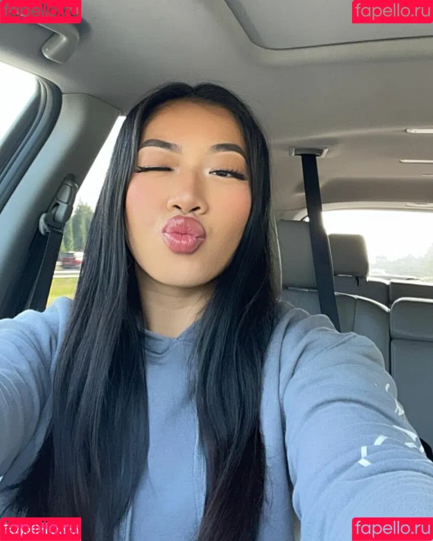Kimberly Nguyen / amasiankim / kimmyyyn Onlyfans Photo Gallery 