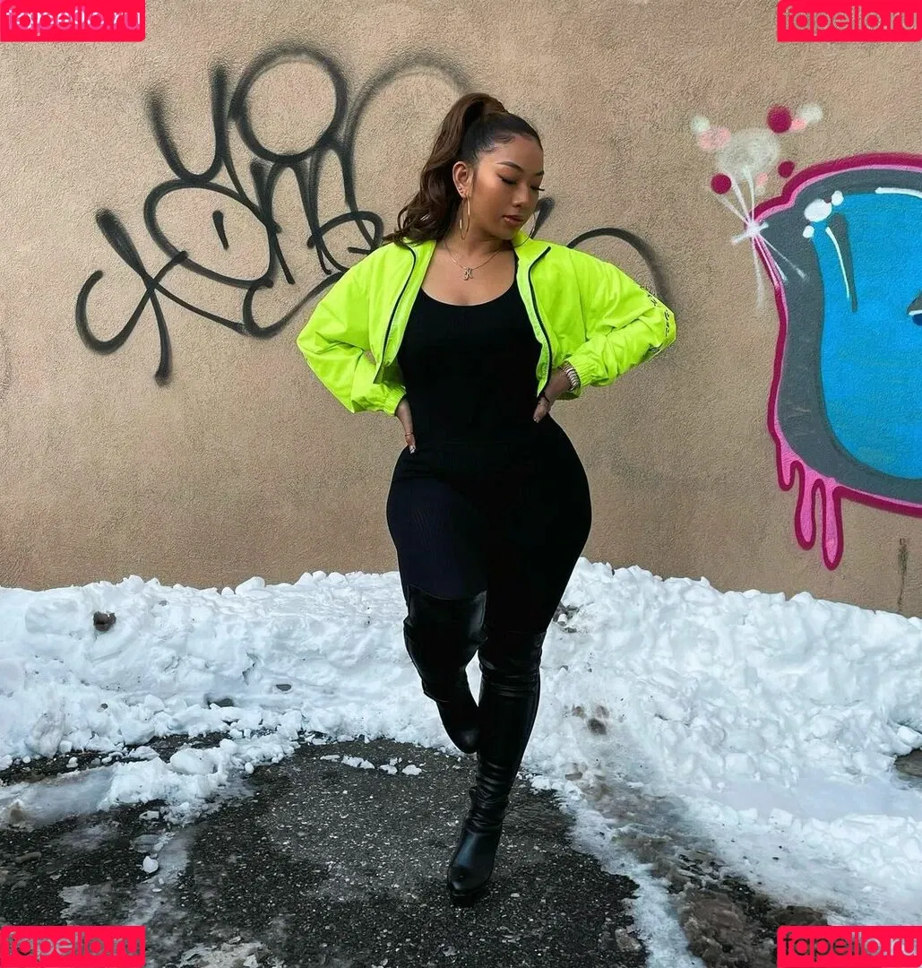 Kimberly Nguyen / amasiankim / kimmyyyn Onlyfans Photo Gallery 