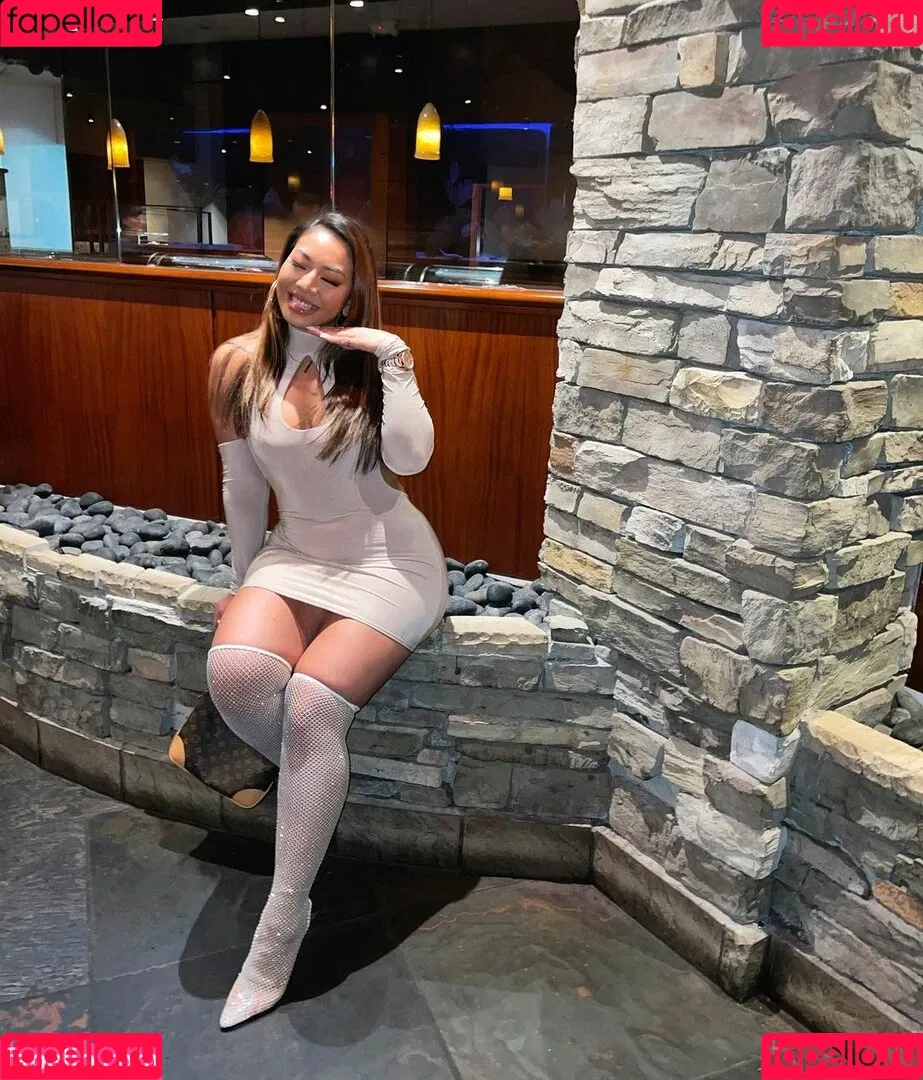 Kimberly Nguyen / amasiankim / kimmyyyn Onlyfans Photo Gallery 