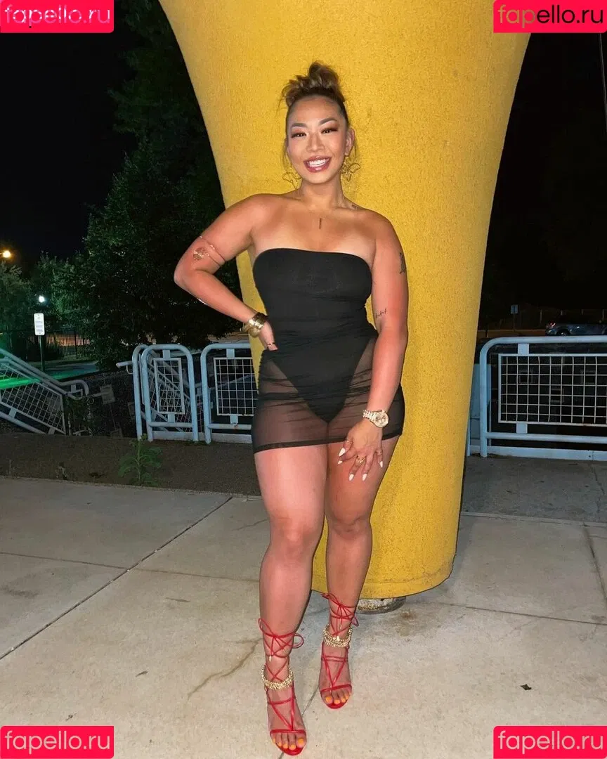 Kimberly Nguyen / amasiankim / kimmyyyn Onlyfans Photo Gallery 