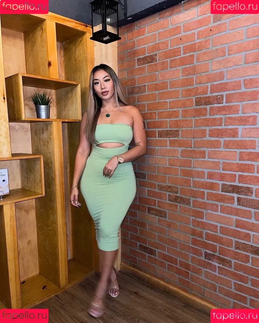 Kimberly Nguyen / amasiankim / kimmyyyn Onlyfans Photo Gallery 