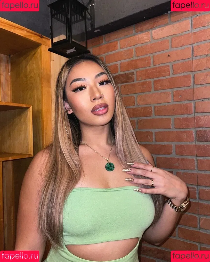 Kimberly Nguyen / amasiankim / kimmyyyn Onlyfans Photo Gallery 